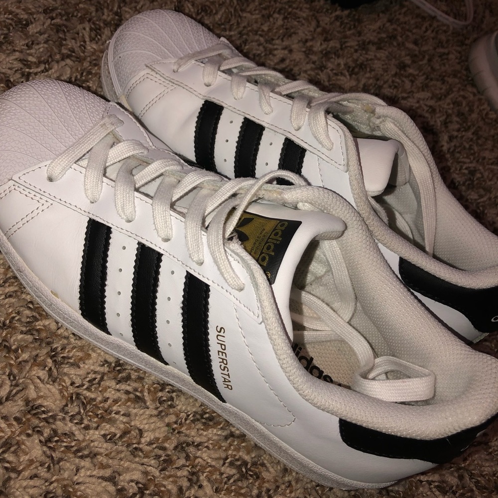 white/black original adidas superstars